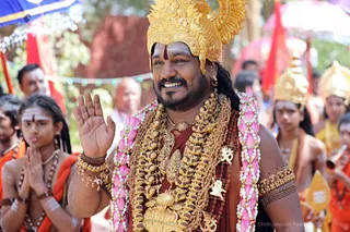 https://nithyananda.org/sites/default/files/photo-gallery/2017-12-Dec-31-nithyananda-diary_bengaluru-aadheenam_nithyananda-brahmotsavam-dhwajarohanam_7T7A2405.jpg?1516954803