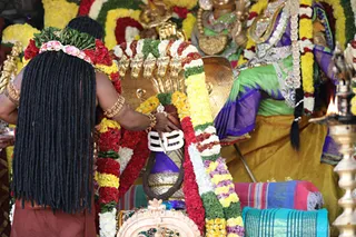 https://nithyananda.org/sites/default/files/photo-gallery/2017-12-Dec-31-nithyananda-diary_bengaluru-aadheenam_nithyananda-brahmotsavam-dhwajarohanam_7T7A2418.jpg?1516954823