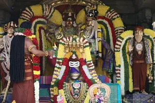 https://nithyananda.org/sites/default/files/photo-gallery/2017-12-Dec-31-nithyananda-diary_bengaluru-aadheenam_nithyananda-brahmotsavam-dhwajarohanam_7T7A2430.jpg?1516954839