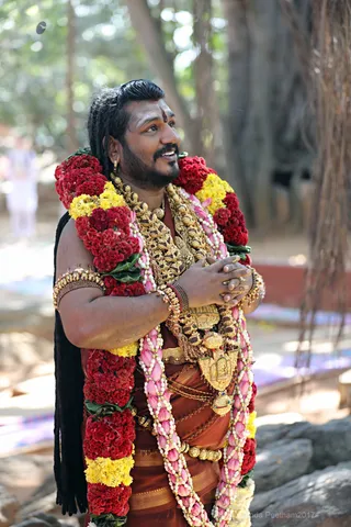https://nithyananda.org/sites/default/files/photo-gallery/2017-12-Dec-31-nithyananda-diary_bengaluru-aadheenam_nithyananda-brahmotsavam-dhwajarohanam_7T7A2453.jpg?1516954873