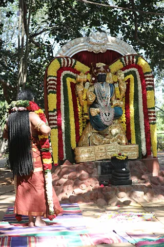 https://nithyananda.org/sites/default/files/photo-gallery/2017-12-Dec-31-nithyananda-diary_bengaluru-aadheenam_nithyananda-brahmotsavam-dhwajarohanam_7T7A2466.jpg?1516954892