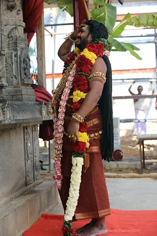 https://nithyananda.org/sites/default/files/photo-gallery/2017-12-Dec-31-nithyananda-diary_bengaluru-aadheenam_nithyananda-brahmotsavam-dhwajarohanam_7T7A2474.jpg?1516955029