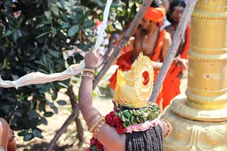 https://nithyananda.org/sites/default/files/photo-gallery/2017-12-Dec-31-nithyananda-diary_bengaluru-aadheenam_nithyananda-brahmotsavam-dhwajarohanam_7T7A2486.jpg?1516955051
