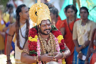 https://nithyananda.org/sites/default/files/photo-gallery/2017-12-Dec-31-nithyananda-diary_bengaluru-aadheenam_nithyananda-brahmotsavam-dhwajarohanam_7T7A2499.jpg?1516955070