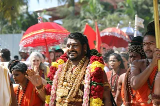 https://nithyananda.org/sites/default/files/photo-gallery/2017-12-Dec-31-nithyananda-diary_bengaluru-aadheenam_nithyananda-brahmotsavam-dhwajarohanam_7T7A2516.jpg?1516955090