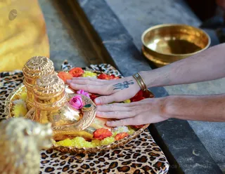 http://nithyananda.org/sites/default/files/photo-gallery/2017-1jan-11th-nithyananda-diary_DSC_4005_bengaluru-aadheenam-nithya-nija-pada-procession.jpg
