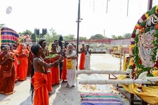 http://nithyananda.org/sites/default/files/photo-gallery/2017-1jan-11th-nithyananda-diary_DSC_4192_bengaluru-aadheenam-arudra-darshan-procession.jpg