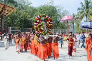 http://nithyananda.org/sites/default/files/photo-gallery/2017-1jan-11th-nithyananda-diary_DSC_4246_bengaluru-aadheenam-arudra-darshan-procession.jpg