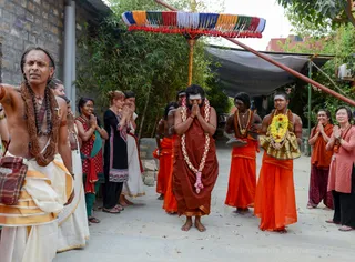 http://nithyananda.org/sites/default/files/photo-gallery/2017-1jan-11th-nithyananda-diary_DSC_4410_bengaluru-aadheenam-arudra-darshan-procession-swamiji.jpg