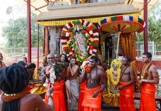 http://nithyananda.org/sites/default/files/photo-gallery/2017-1jan-11th-nithyananda-diary_DSC_4664_bengaluru-aadheenam-arudra-darshan-procession.jpg
