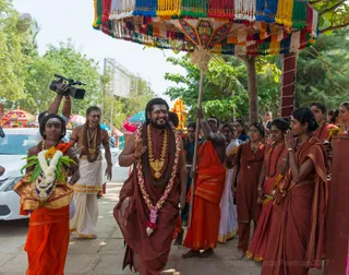 His Holiness arrives at the Temple for the Pongal Festivities.