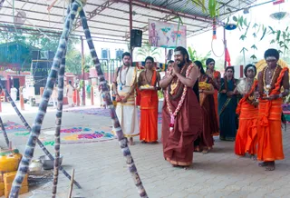 http://nithyananda.org/sites/default/files/photo-gallery/2017-1jan-14th-nithyananda-diary_DSC_6426_bengaluru-aadheenam-temple-pongal-festival-swamiji.jpg