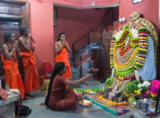 http://nithyananda.org/sites/default/files/photo-gallery/2017-1jan-15th-nithyananda-diary_DSC_8300_bengaluru-aadheenam-adhikaara-nandi-alankar-puja.jpg