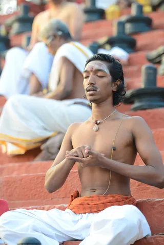 http://nithyananda.org/sites/default/files/photo-gallery/2017-1jan-2nd-nithyananda-diary_DSC_9038_bengaluru-aadheenam-rudrabhishekam.jpg