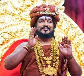 Shiva Deeksha - His Holiness blessing the latest batch of Shiva Deeksha initiates which number well into the thousands.