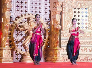 http://nithyananda.org/sites/default/files/photo-gallery/2017-2feb-24th-nithyananda-diary_DSC_8117_bengaluru-aadheenam-mahashivaratri-culturals-dance.jpg