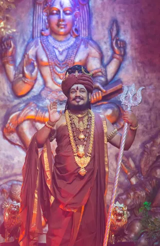 People have once again gathered from around the world to experience the Grace of Sadashiva Himself, entangling with the Cosmos!