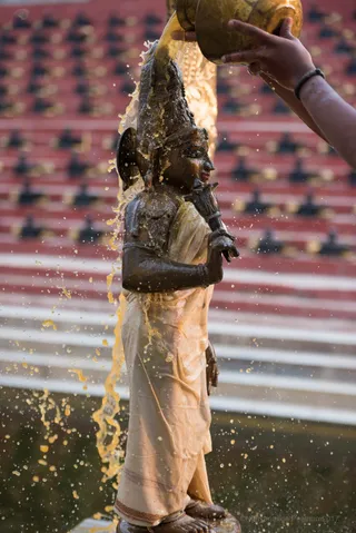 http://nithyananda.org/sites/default/files/photo-gallery/2017-3apr-17th-nithyananda-diary_DSC_2097_bengaluru-aadheenam-rudrabhishekam.jpg