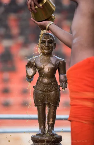 http://nithyananda.org/sites/default/files/photo-gallery/2017-3apr-17th-nithyananda-diary_DSC_2115_bengaluru-aadheenam-rudrabhishekam.jpg