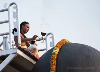 http://nithyananda.org/sites/default/files/photo-gallery/2017-3apr-17th-nithyananda-diary_DSC_2212_bengaluru-aadheenam-rudrabhishekam.jpg