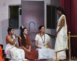 http://nithyananda.org/sites/default/files/photo-gallery/2017-3apr-20th-nithyananda-diary_DSC_3496_bengaluru-aadheenam-IA-day1-manifesting-shaktis-demo.jpg