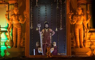 http://nithyananda.org/sites/default/files/photo-gallery/2017-3apr-20th-nithyananda-diary_DSC_3906_bengaluru-aadheenam-IA-day1-sadashiva-darshan-swamiji.jpg