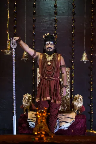 http://nithyananda.org/sites/default/files/photo-gallery/2017-3apr-20th-nithyananda-diary_DSC_3987_bengaluru-aadheenam-IA-day1-sadashiva-darshan-swamiji.jpg