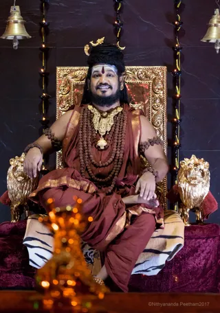 http://nithyananda.org/sites/default/files/photo-gallery/2017-3apr-20th-nithyananda-diary_DSC_4074_bengaluru-aadheenam-IA-day1-sadashiva-darshan-swamiji.jpg
