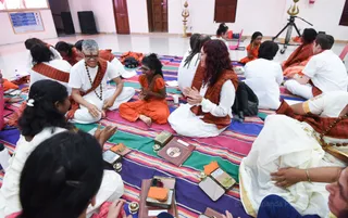 http://nithyananda.org/sites/default/files/photo-gallery/2017-3apr-22nd-nithyananda-diary_DSC_5663_bengaluru-aadheenam-IA-day3-shaktis-session-mahayoga.jpg