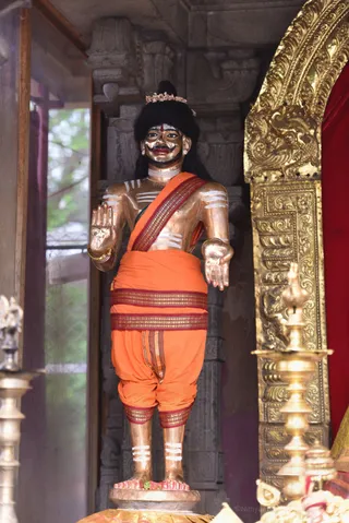 http://nithyananda.org/sites/default/files/photo-gallery/2017-3apr-23rd-nithyananda-diary_DSC_6062_bengaluru-aadheenam-IA-day4-temple-deities.jpg