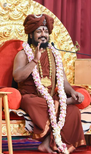 http://nithyananda.org/sites/default/files/photo-gallery/2017-3apr-29th-nithyananda-diary_DSC_1701_bengaluru-aadheenam-byob2-day1-session-swamiji.jpg