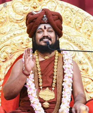 http://nithyananda.org/sites/default/files/photo-gallery/2017-3apr-29th-nithyananda-diary_DSC_1712_bengaluru-aadheenam-byob2-day1-session-swamiji.jpg