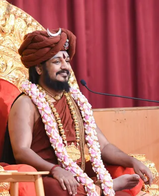 http://nithyananda.org/sites/default/files/photo-gallery/2017-3apr-29th-nithyananda-diary_DSC_1732_bengaluru-aadheenam-byob2-day1-session-swamiji.jpg