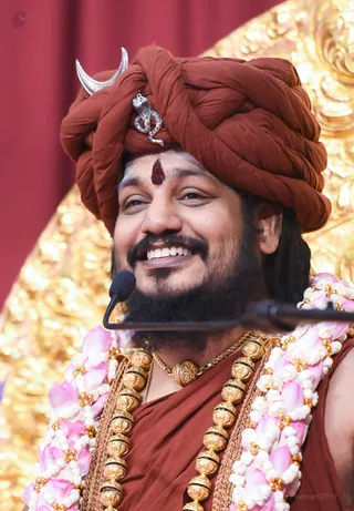 http://nithyananda.org/sites/default/files/photo-gallery/2017-3apr-29th-nithyananda-diary_DSC_1852_bengaluru-aadheenam-byob2-day1-session-swamiji.jpg