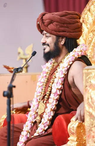 http://nithyananda.org/sites/default/files/photo-gallery/2017-3apr-29th-nithyananda-diary_DSC_1875_bengaluru-aadheenam-byob2-day1-session-swamiji.jpg