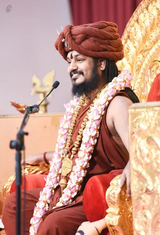 http://nithyananda.org/sites/default/files/photo-gallery/2017-3apr-29th-nithyananda-diary_DSC_1879_bengaluru-aadheenam-byob2-day1-session-swamiji.jpg