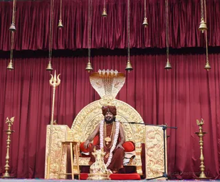 http://nithyananda.org/sites/default/files/photo-gallery/2017-3apr-29th-nithyananda-diary_DSC_1909_bengaluru-aadheenam-byob2-day1-session-swamiji.jpg
