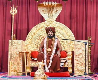 http://nithyananda.org/sites/default/files/photo-gallery/2017-3apr-29th-nithyananda-diary_DSC_2010_bengaluru-aadheenam-byob2-day1-session-swamiji.jpg