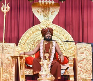 http://nithyananda.org/sites/default/files/photo-gallery/2017-3apr-29th-nithyananda-diary_DSC_2014_bengaluru-aadheenam-byob2-day1-session-swamiji.jpg