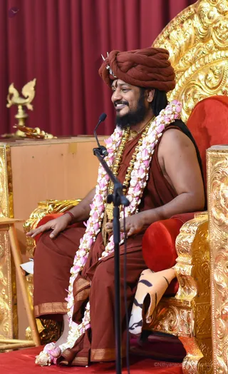 http://nithyananda.org/sites/default/files/photo-gallery/2017-3apr-29th-nithyananda-diary_DSC_2056_bengaluru-aadheenam-byob2-day1-session-swamiji.jpg