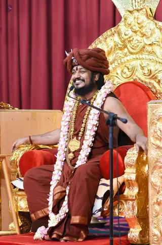 http://nithyananda.org/sites/default/files/photo-gallery/2017-3apr-29th-nithyananda-diary_DSC_2085_bengaluru-aadheenam-byob2-day1-session-swamiji.jpg