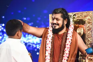 http://nithyananda.org/sites/default/files/photo-gallery/2017-3apr-2nd-nithyananda-diary_DSC_5051_bengaluru-aadheenam-nithyanandam-kids-darshan-swamiji.jpg