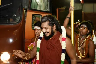 His Holiness Arrives at Tiruvannamalai Aadheenam for Purnima Celebrations and tomorrow's Kalpataru Program