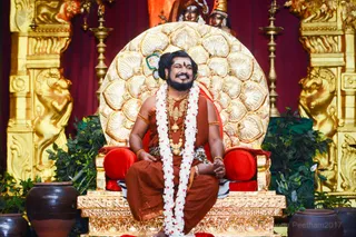 http://nithyananda.org/sites/default/files/photo-gallery/2017-3mar-12th-nithyananda-diary_DSC_8828_bengaluru-aadheenam-IA-Day15-energy-darshan-swamiji.jpg