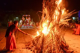 A bonfire is lit, the stars are out and the IA participants enjoy spending time dinning and dancing with His Holiness