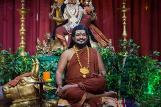 http://nithyananda.org/sites/default/files/photo-gallery/2017-3mar-2nd-nithyananda-diary_DSC_2121_bengaluru-aadheenam-IA-Day5-energy-darshan-swamiji.jpg