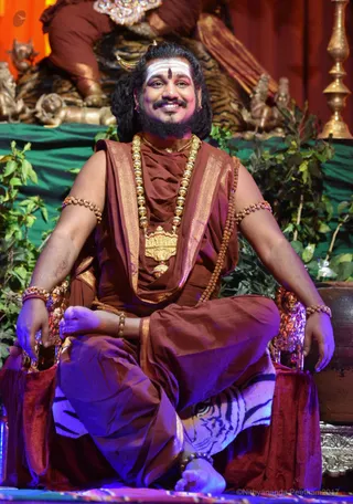 http://nithyananda.org/sites/default/files/photo-gallery/2017-3mar-9th-nithyananda-diary_DSC_9854_bengaluru-aadheenam-IA-Day12-shivoham-day1-sadashiva%20darshan-swamiji.jpg
