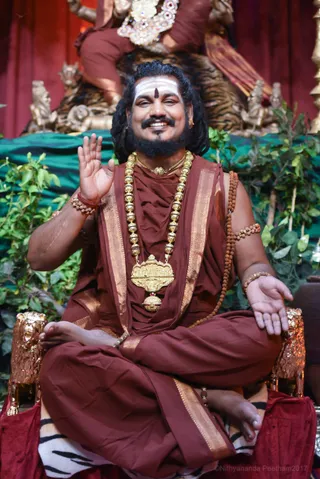 http://nithyananda.org/sites/default/files/photo-gallery/2017-3mar-9th-nithyananda-diary_DSC_9909_bengaluru-aadheenam-IA-Day12-shivoham-day1-sadashiva%20darshan-swamiji.jpg