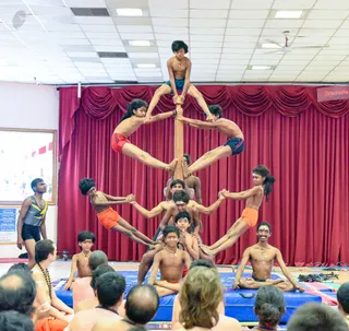 http://nithyananda.org/sites/default/files/photo-gallery/2017-5may-13th-nithyananda-diary_DSC_4384_bengaluru-aadheenam-sadashivatva-day1-mallakhamba-demo-balasants.jpg