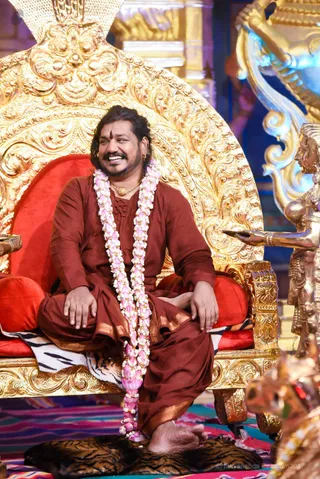 http://nithyananda.org/sites/default/files/photo-gallery/2017-5may-13th-nithyananda-diary_DSC_5364_bengaluru-aadheenam-sadashivatva-day1-intro-session-swamiji.jpg